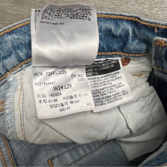 LEVI’S RIBCAGE STRAIGHT JEANS - Picture 5 of 7